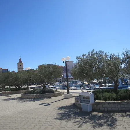 公寓 Josip-6 By Interhome *