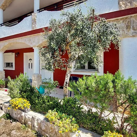 Josip-6 By Interhome *