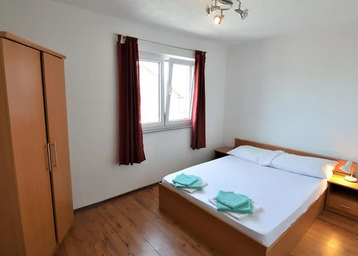 Josip-6 By Interhome